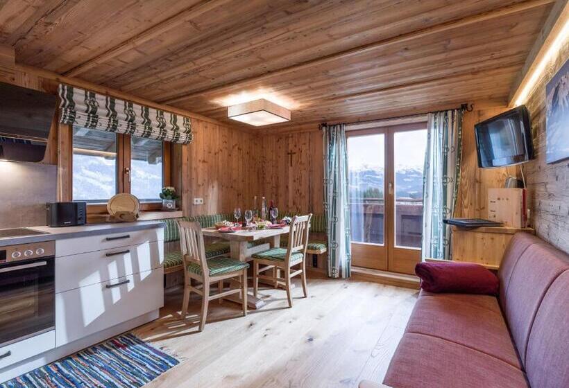 דירת שני חדרים, Achrainer Moosen