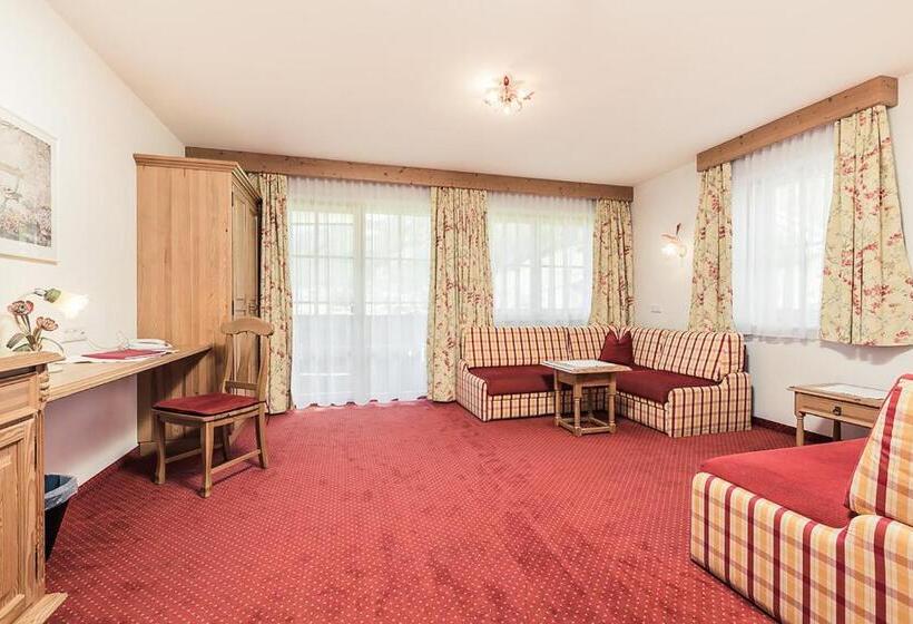 コンフォートルーム, Andre Arnold   Boutique Pension