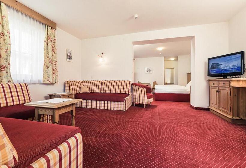 コンフォートルーム, Andre Arnold   Boutique Pension