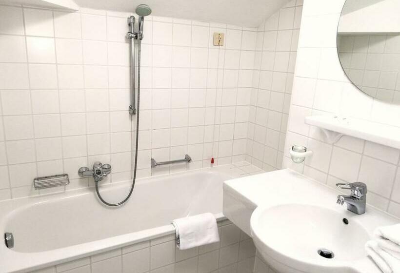 Номер Стандарт, Gasthof Falkeis