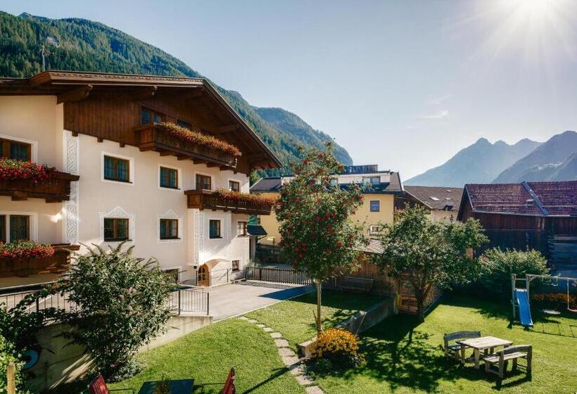 آپارتمان 3 خوابه, Pension Gabl