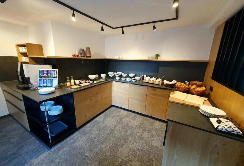 اتاق استاندارد یک تخته با بالکن, Pension Gabl