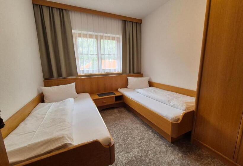 آپارتمان 3 خوابه, Pension Gabl