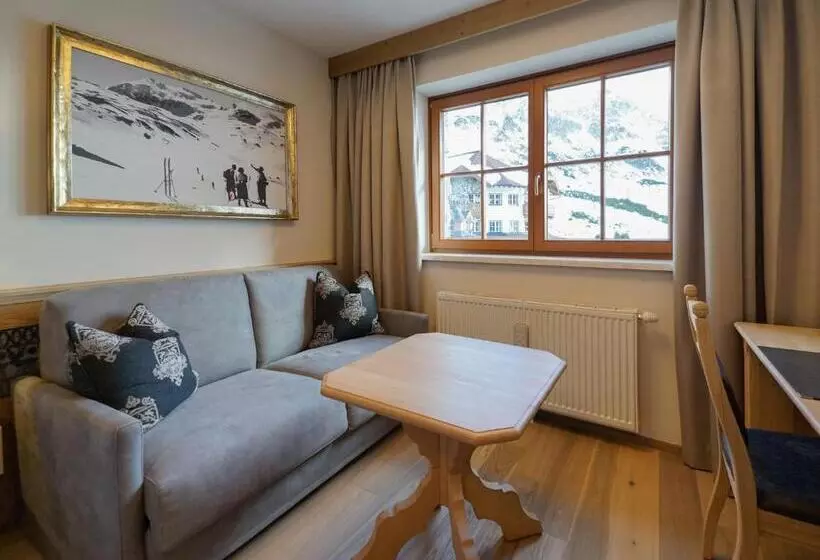 Standard Yhden Hengen Huone, Das Seekarhaus