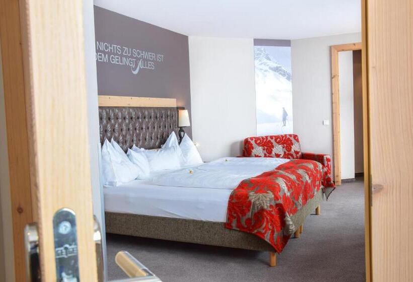 جناح, Das Seekarhaus