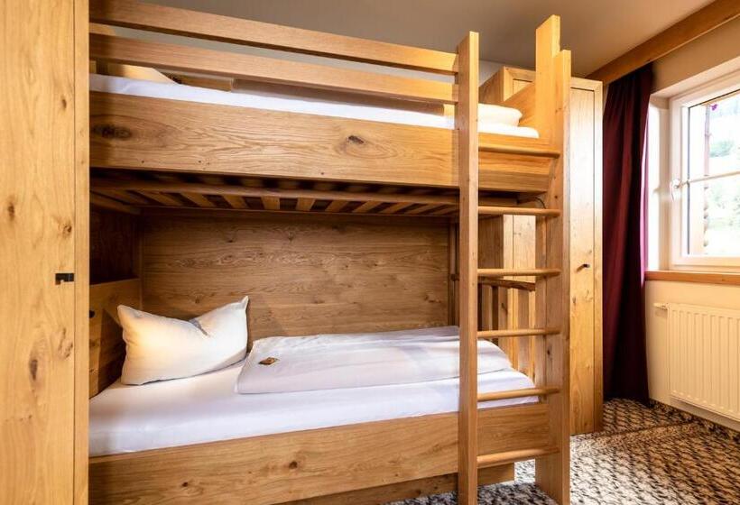 Люкс 3 Спальни, 4s Galtenberg Resort