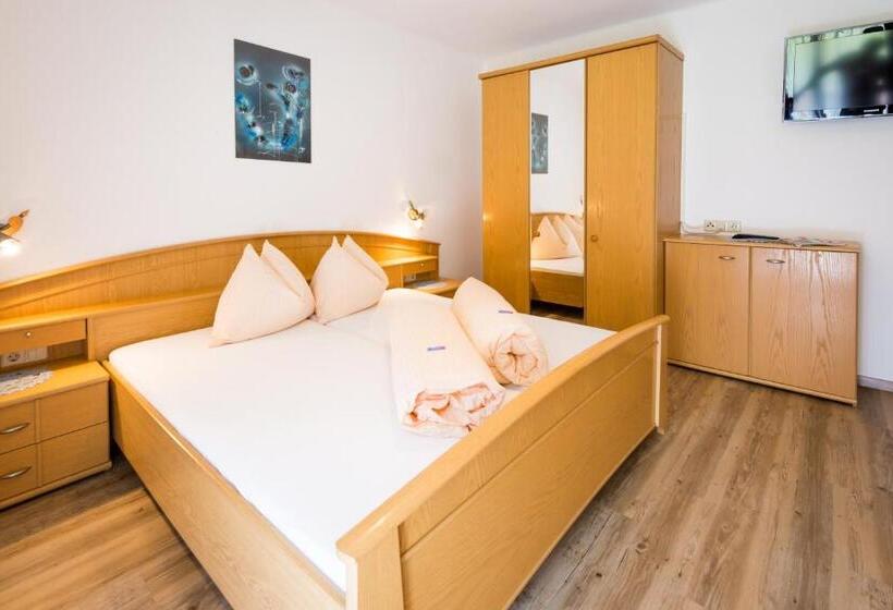 إستديو قياسى مزود بشرفة, Gasthof Pension Waldfriede