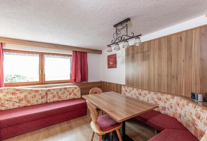 발코니가 있는 2 베드룸 아파트, Hauseggerhof