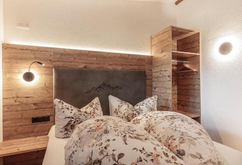 침실 2개 아파트, Hauseggerhof