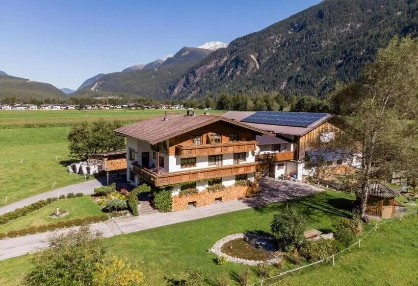 ２ベッドルームアパートメント, Hauseggerhof