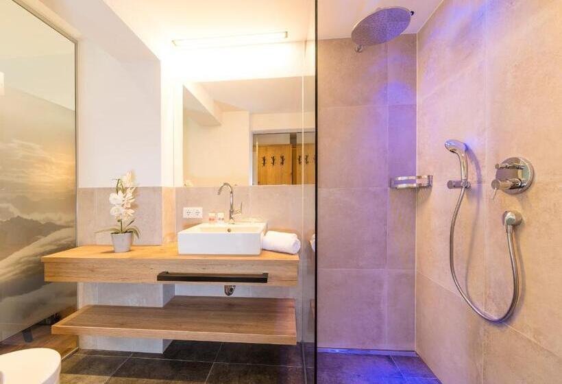 스탠다드 룸, Hubertus