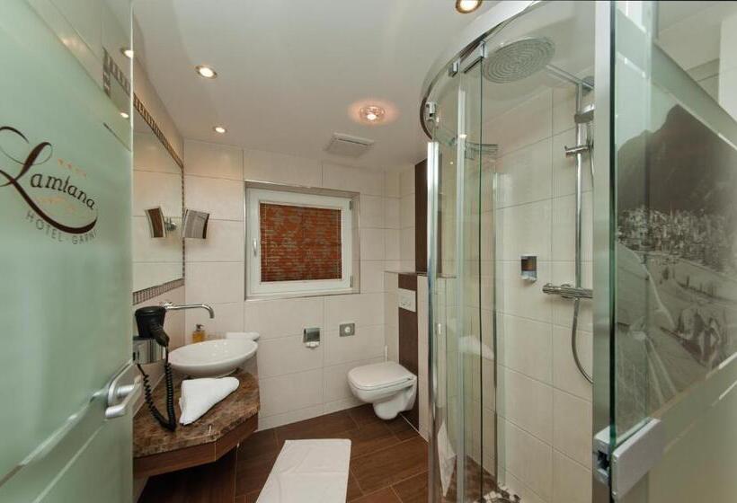 חדר סטנדרט, Lamtana