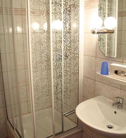 غرفة قياسية مزوَّدة بشُرفة, Pension Ferienwohnung Rotar