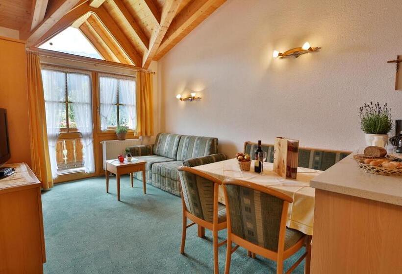 شقة غرفتين نوم مزودة بشُرفة, Rosenhof  Premium Apartments & Erlebnisbauernhof