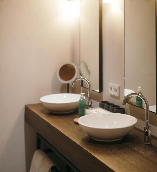 اتاق استاندارد, Schönherr Haus