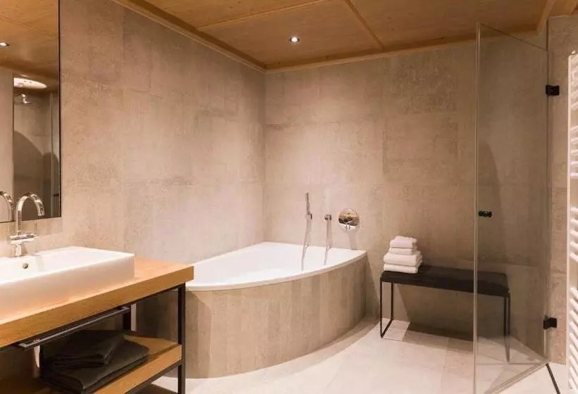 آپارتمان 1 خوابه, Schönherr Haus