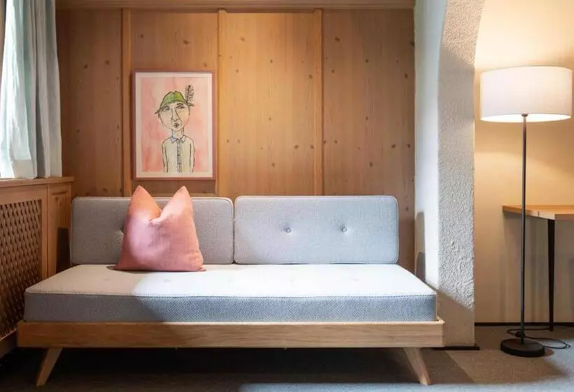 آپارتمان 1 خوابه, Schönherr Haus