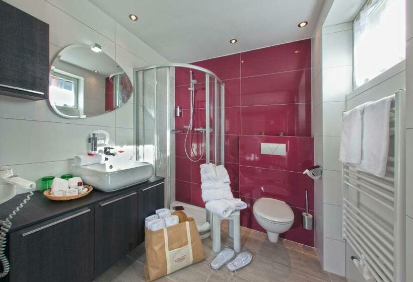 חדר סטנדרט, Truyenhof