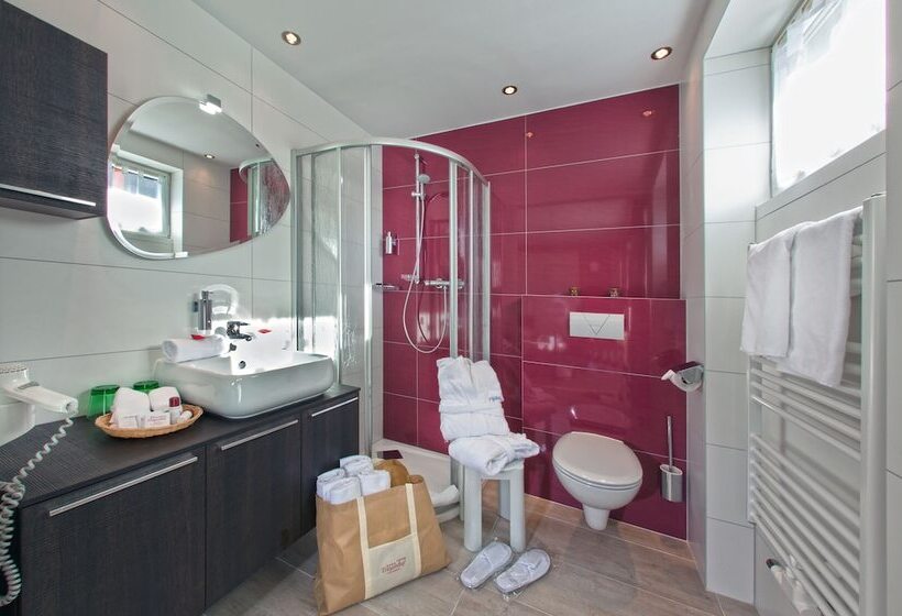 חדר סטנדרט, Truyenhof