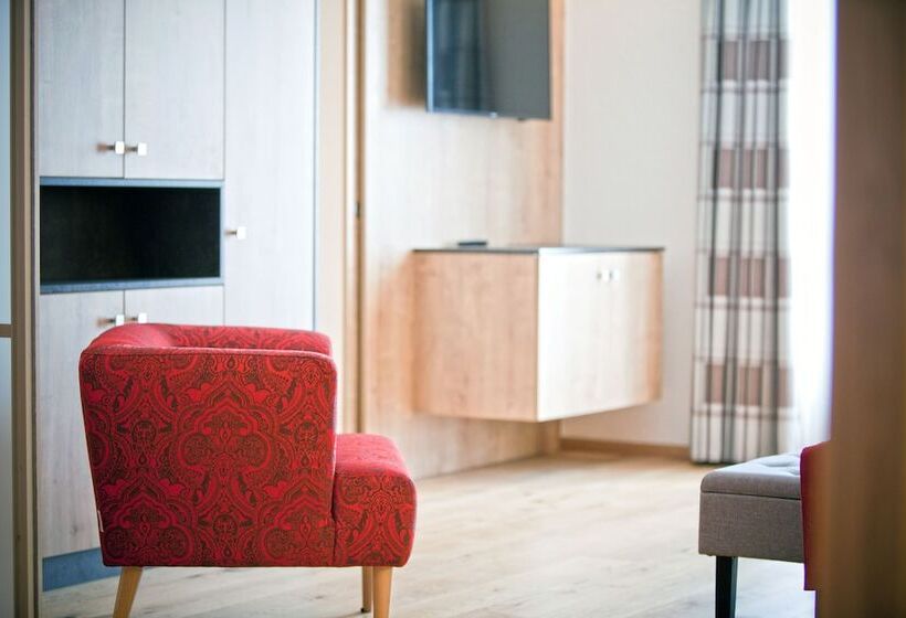 חדר קומפורט, Truyenhof