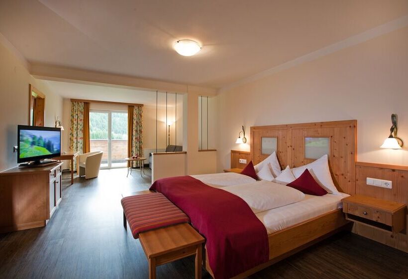 סוויטה, Truyenhof