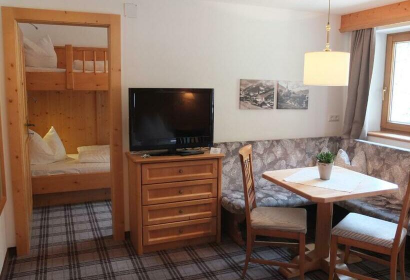 Family Suite, Zur Post