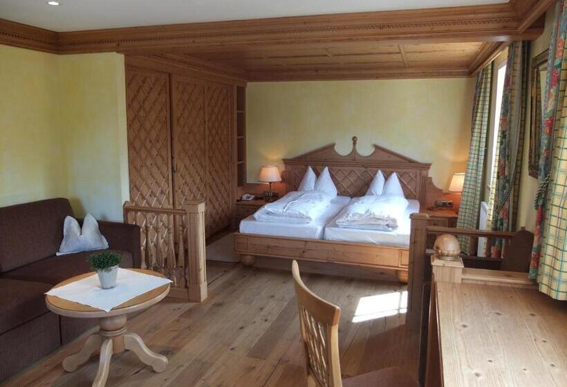 Семейный Номер, Zur Post