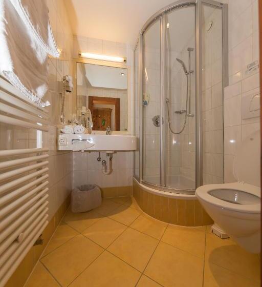 Номер Комфорт, Zur Post