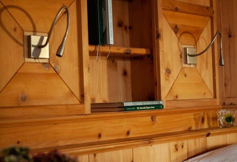 Номер Superior, Zur Post