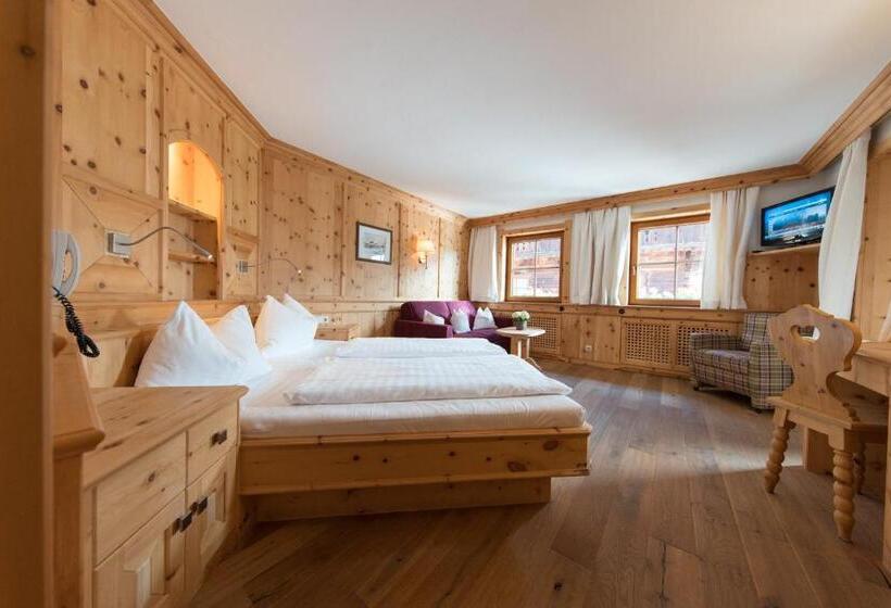 Номер Superior, Zur Post