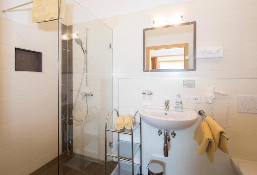 Трехместный Номер Deluxe, & Alpengasthof Pinzgerhof