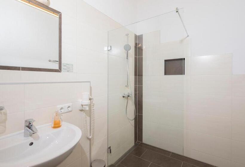 Семейный Номер Deluxe, & Alpengasthof Pinzgerhof