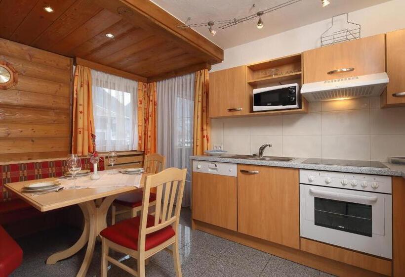 带阳台两卧公寓, Gästehaus Renate