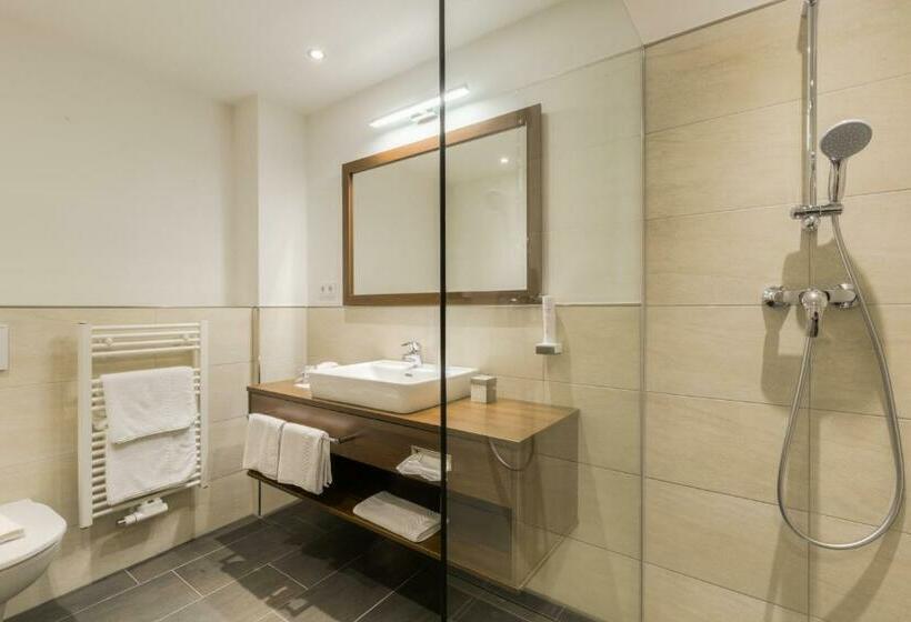 اتاق استاندارد, Seehotel Das Jo