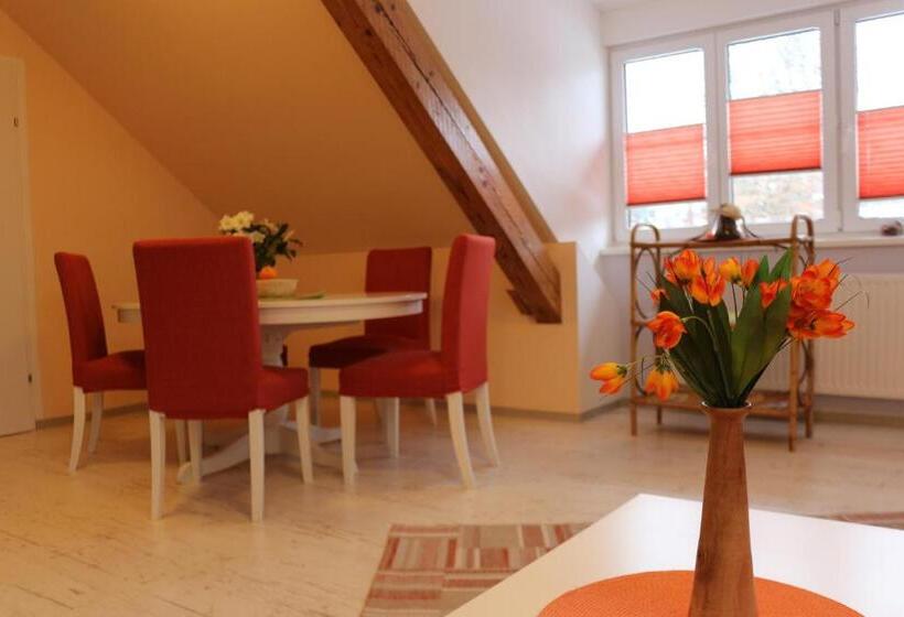 דירת חדר נוף לגינה, Pension Göschlberger