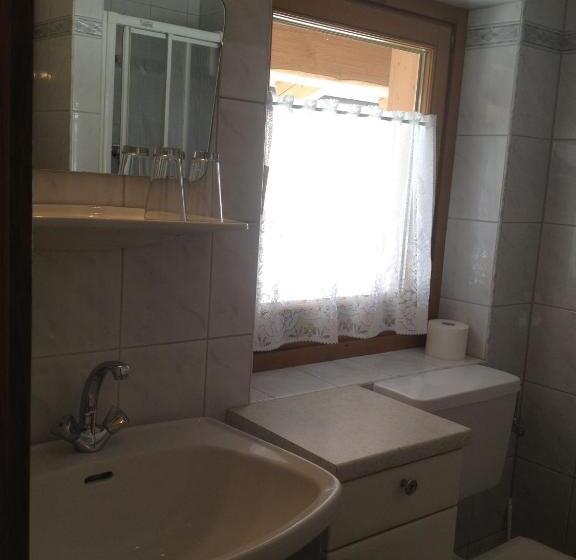 バルコニー付きスタンダードルーム, Pension Schlossberg