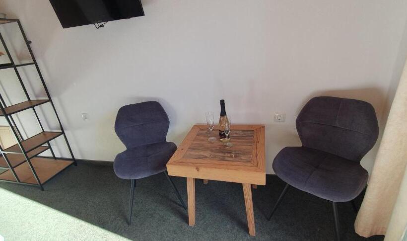 スタンダードルーム, Pension Schlossberg