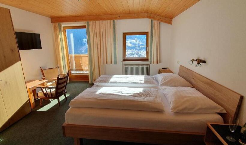 バルコニー付きスタンダードルーム, Pension Schlossberg