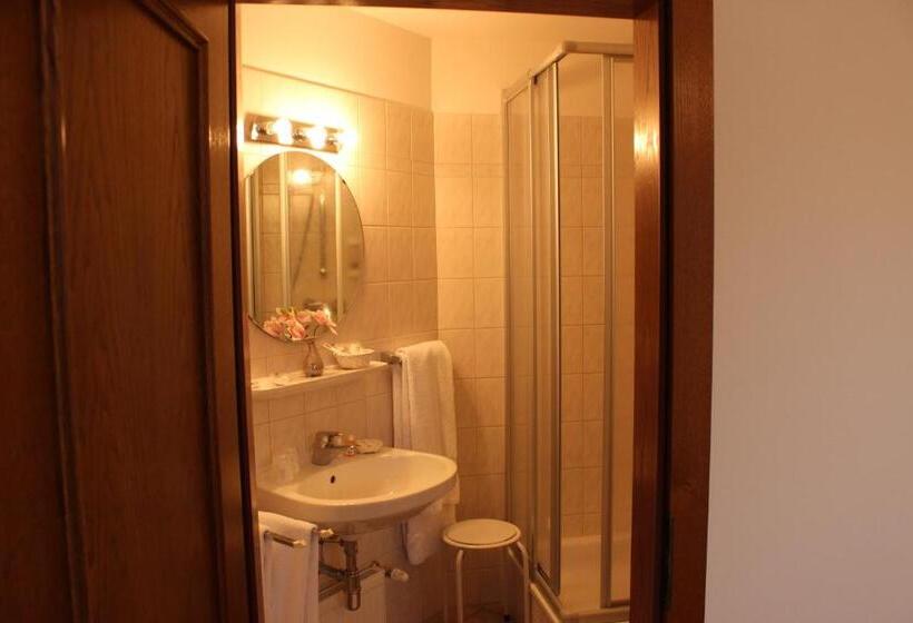 חדר סטנדרט, Pension Wolfgangsee