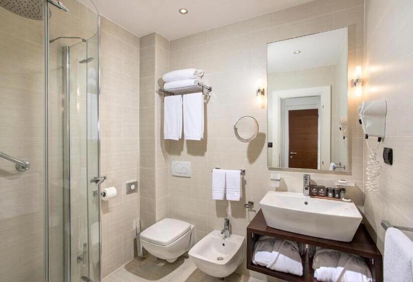 Трехместный Президентский, Bellevue Hotel & Resort
