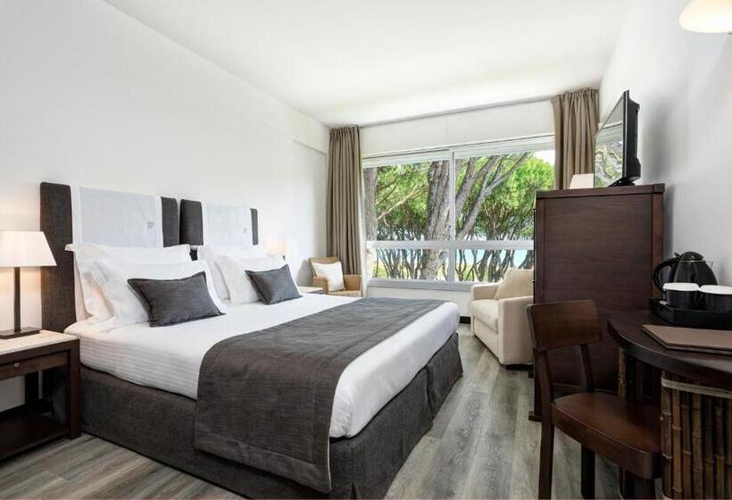 이그제큐티브 트리플, Bellevue Hotel & Resort