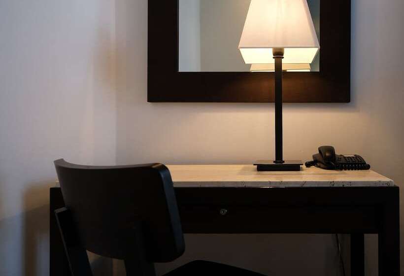 스탠다드 트리플 룸, Bellevue Hotel & Resort