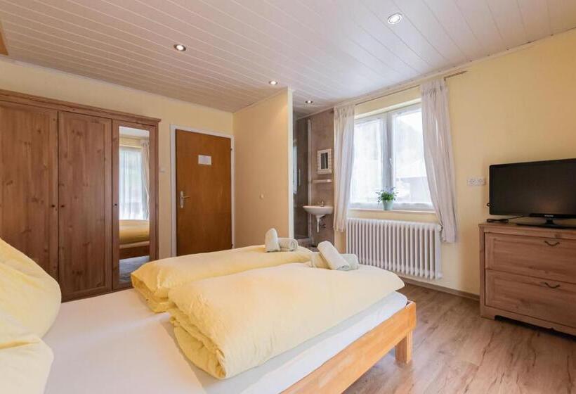 Номер Стандарт Совместная Ванная, Chalet Charlotte