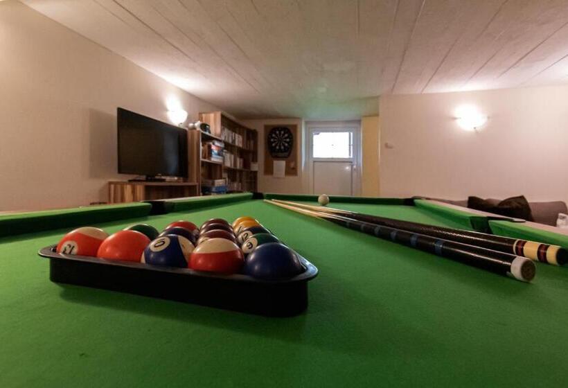 Дом 1 Спальня, Chalet Charlotte