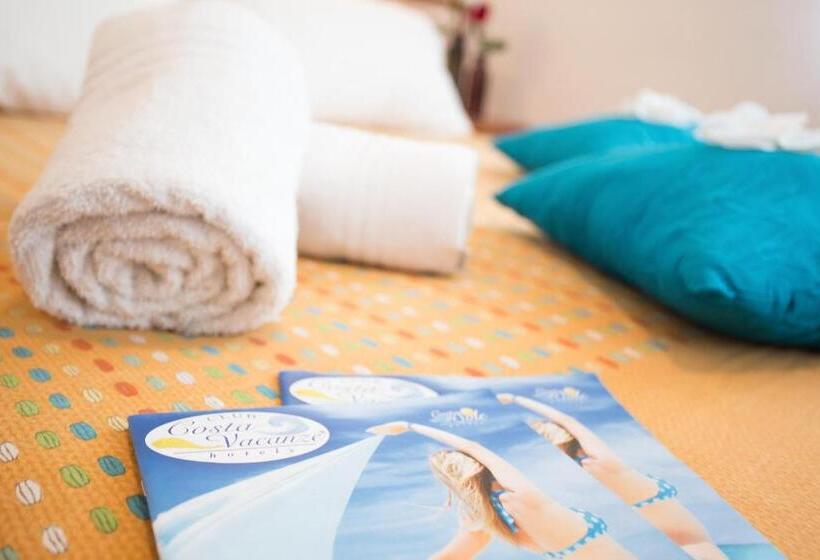 חדר סטנדרט לשלושה, Club Hotel Zodiaco