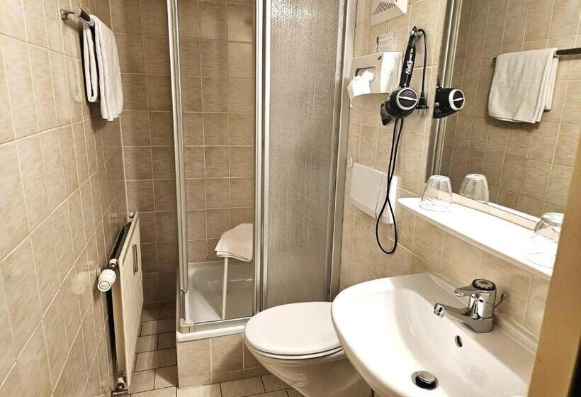 غرفة قياسية رباعية, Gasthof Pension Alt Kirchheim