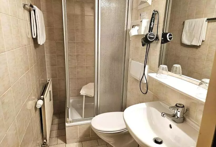 スタンダード４人部屋, Gasthof Pension Alt Kirchheim