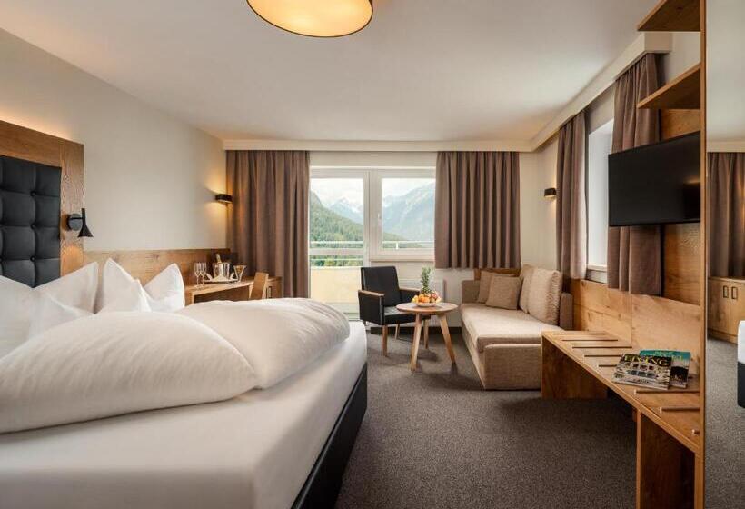 コンフォートルーム, Arzlerhof