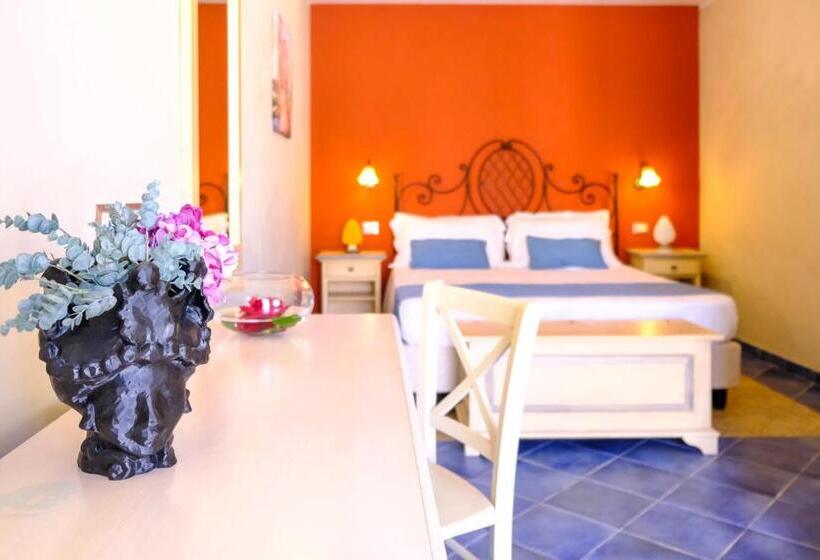 이코노미 트리플 룸, Baglio Di Scopello