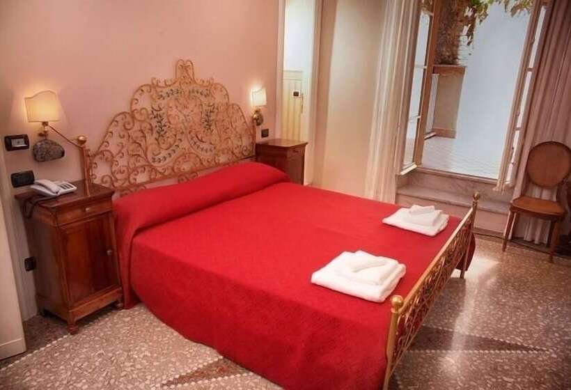 اتاق استاندارد, Domus Real Cardello